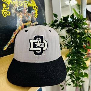 America’s Team 🏈 
  90’s New Era NFL Dallas Cowboys Made in U.S.A Fitted  7 1/4